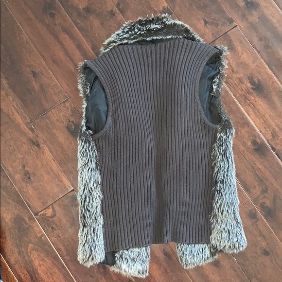 Faux Fur Knit Vest - Picture 5 of 5